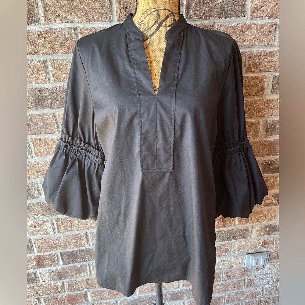 CHICO’S BLACK VNECK BELL SLEEVE SHIRT